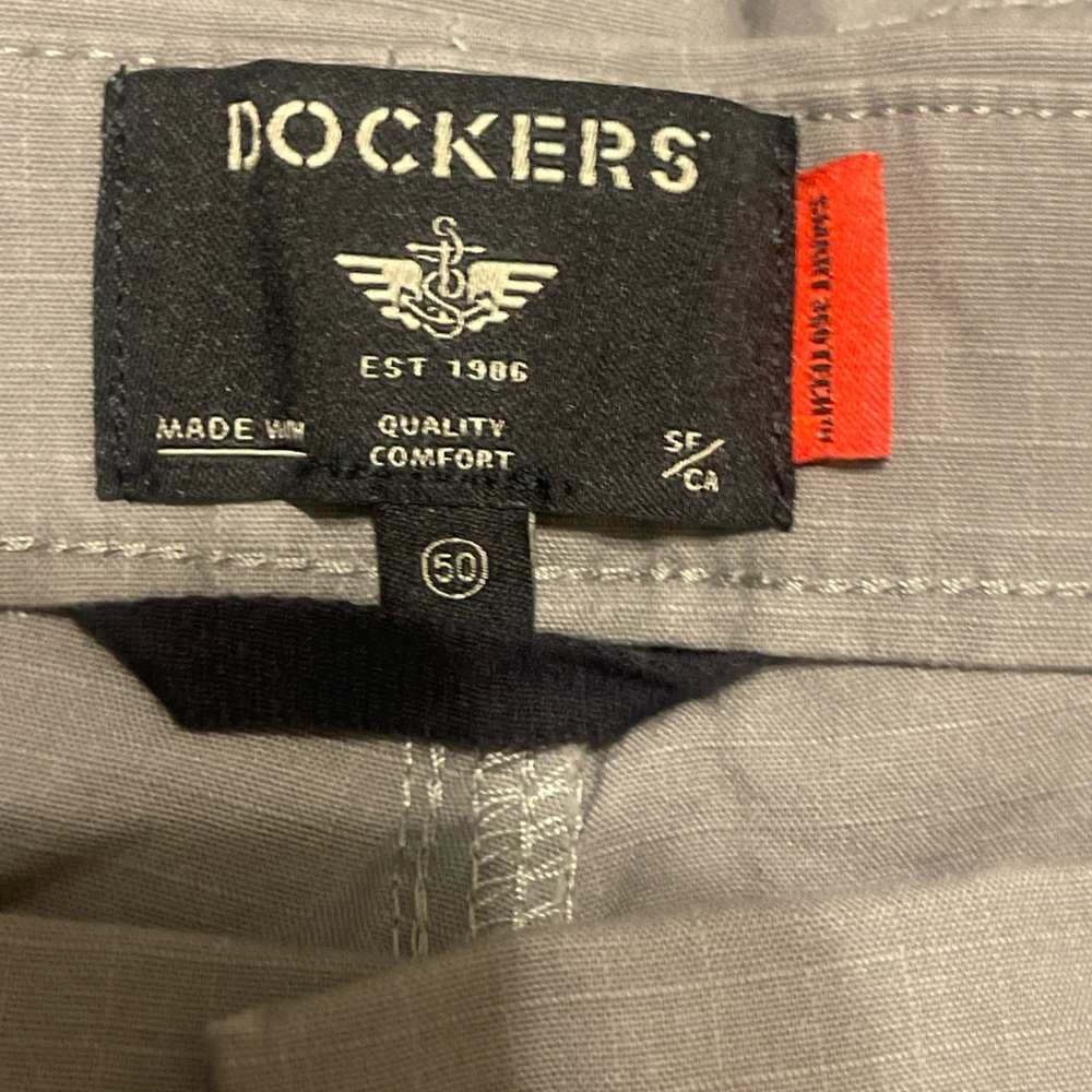 Dockers Gray Tech Cargo Shorts - Picture 4 of 5